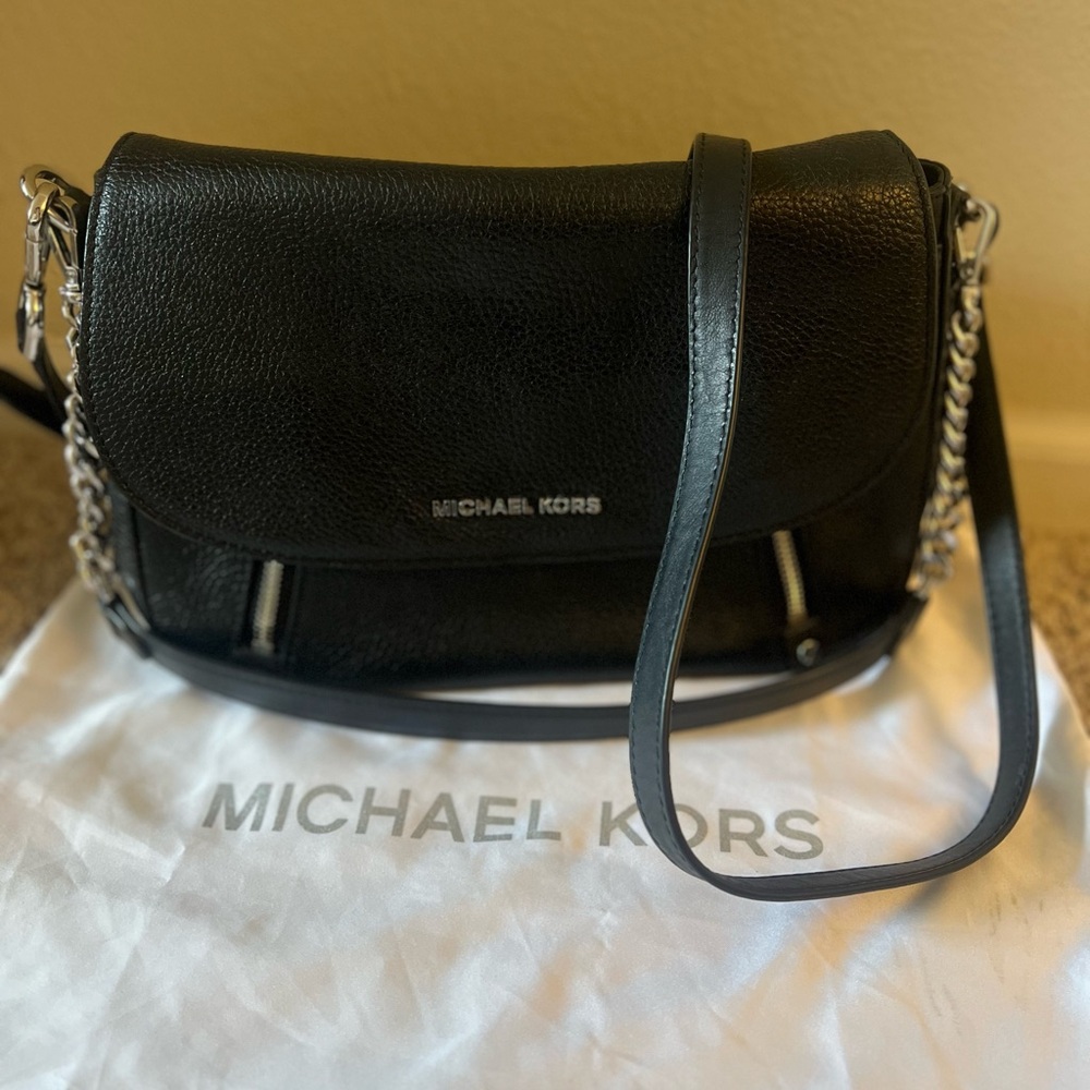 Michael Kors Bedford Legacy Medium Pebbled Leather Shoulder Bag